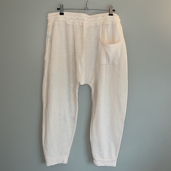Urban Outfitters Joggers - Polyester & Cotton Material - Picture 5 of 8